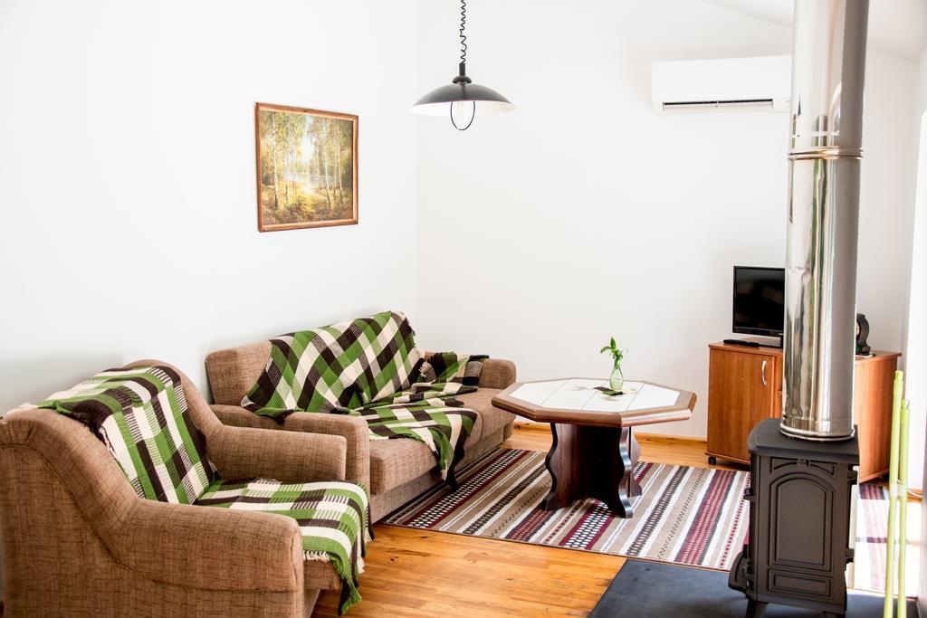 Ramybes Uostas Guest House Svedriske Exterior photo