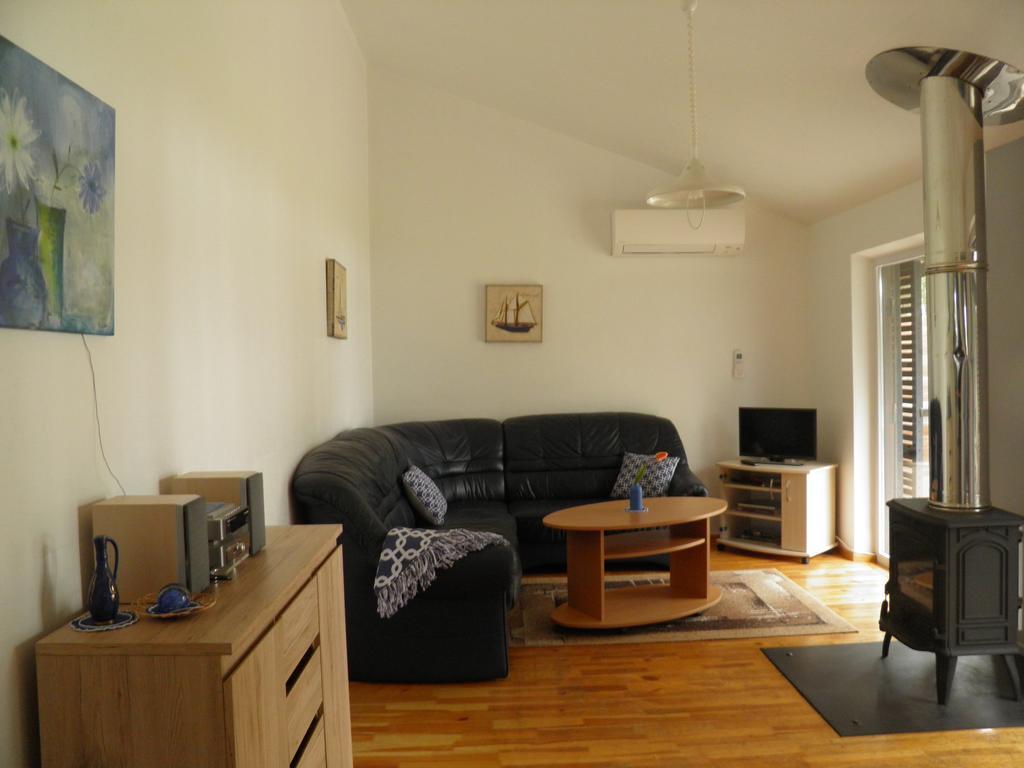 Ramybes Uostas Guest House Svedriske Exterior photo